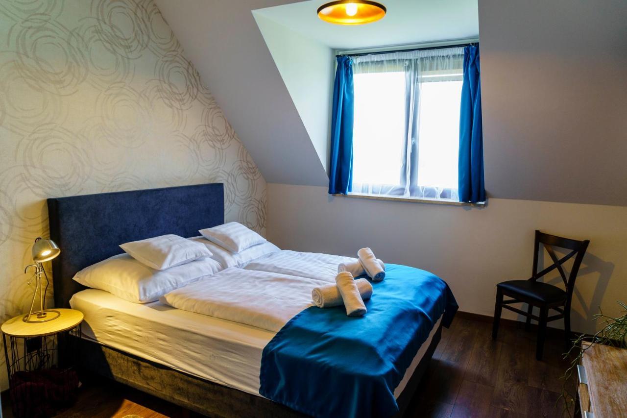 Bed and Breakfast Dominium Pincészet és Panzió à Gyöngyös Extérieur photo